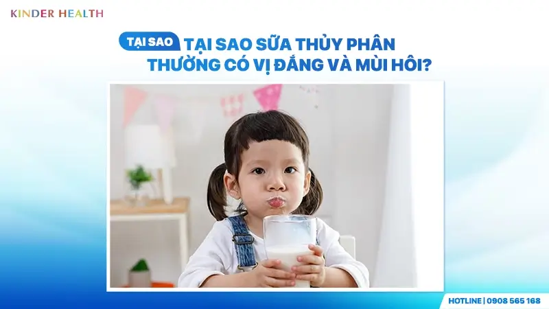 Bé gái uống sữa và cảm nhận vị đắng, mùi hôi đặc trưng của sữa thủy phân