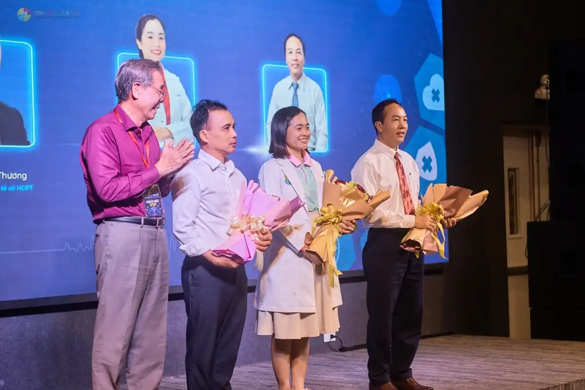 bac si my nhan hoa tu ban to chuc